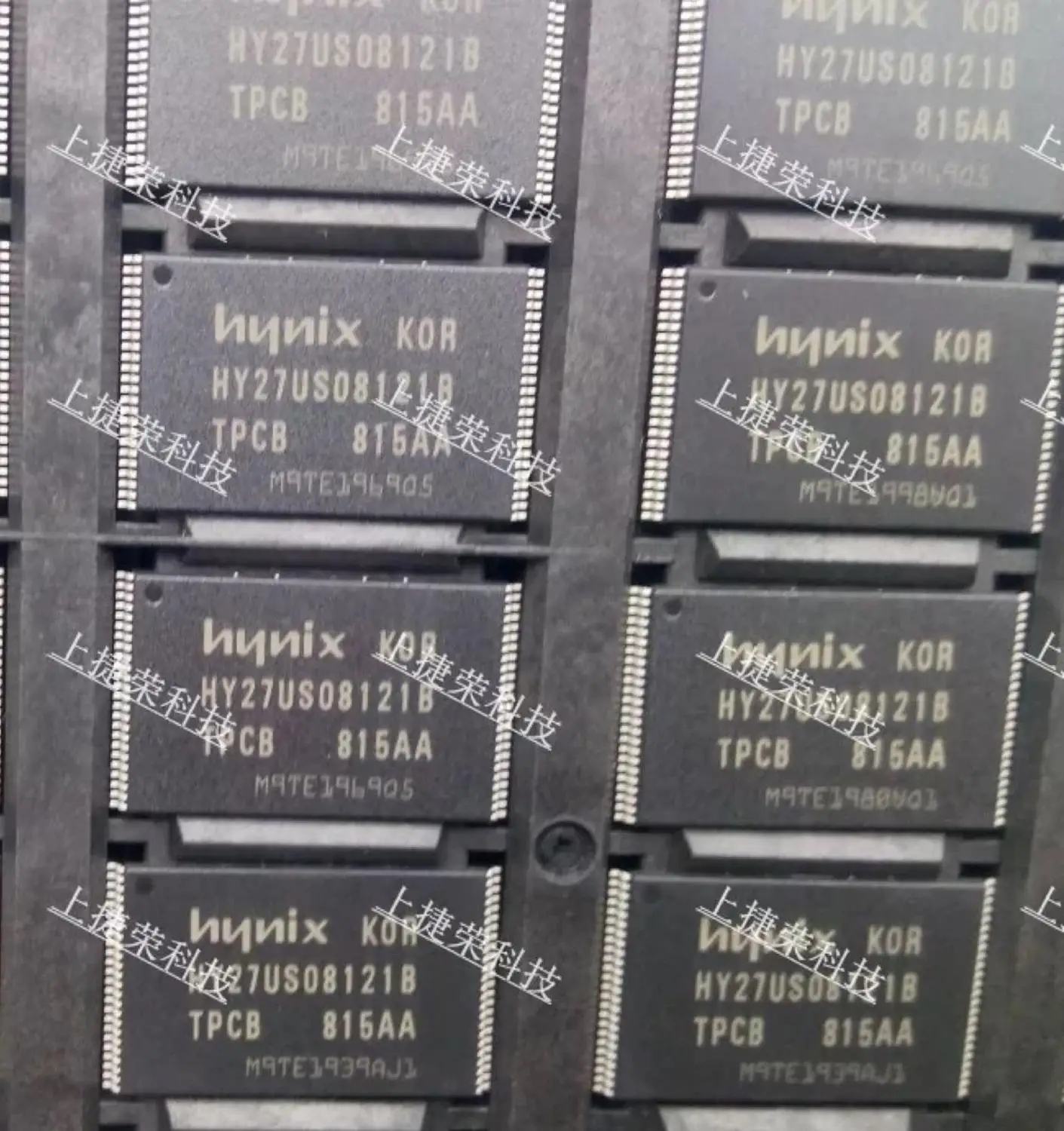 

10pcs/lot HY27US08121A HY27US08121A-TPCB 100% NEW TSOP48 Original free shipping