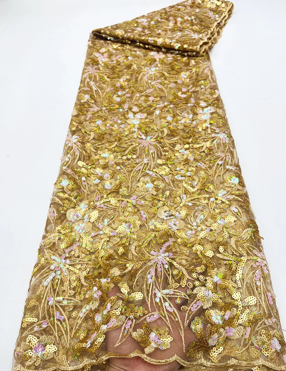 Popular 2022 Latest African Lace Fabric Gold 5 Yards Embroidery Sequins Lace Fabric for Wedding Dress Party
Popular 2022 Latest African Lace Fabric Gold 5 Yards Embroidery Sequins Lace Fabric for Wedding Dress Party