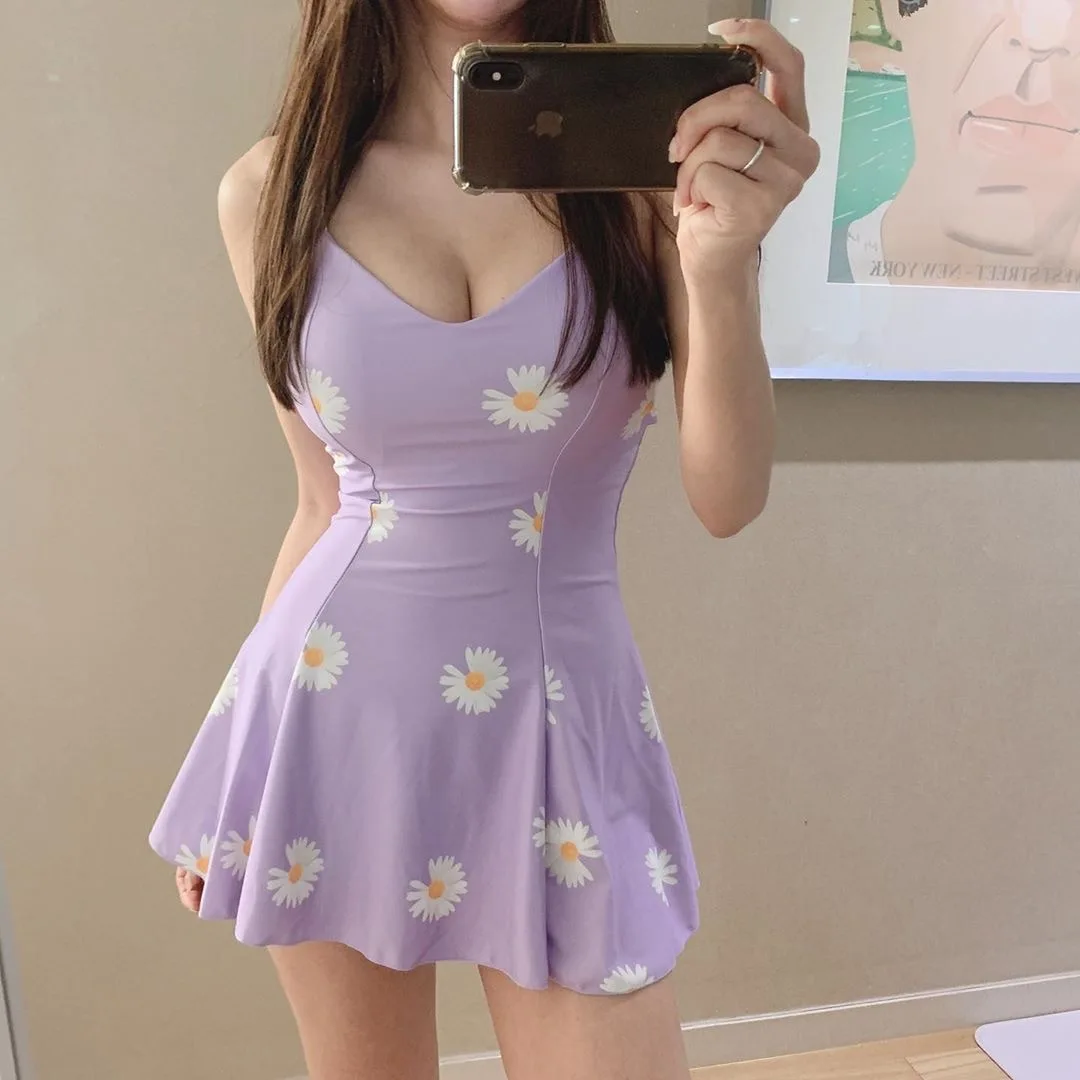 New Swimwear Women 2020 New Swimsuit Women Japanese And Korean Daisy French Retro Swimsuit Female Bikini
New Swimwear Women 2020 New Swimsuit Women Japanese And Korean Daisy French Retro Swimsuit Female Bikini