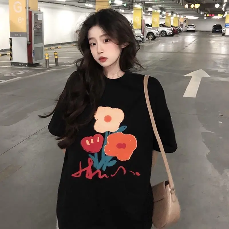 Summer T Shirt Women Harajuku Floral Print Clothes Women Loose O-Neck Short Sleeve Y2k Clothes Korean Fashion Top
Summer T Shirt Women Harajuku Floral Print Clothes Women Loose O-Neck Short Sleeve Y2k Clothes Korean Fashion Top