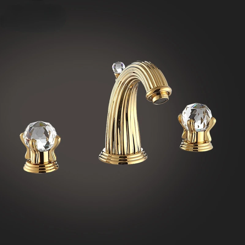 Light Luxury Inter-Platform Basin Faucet Washbasin Three-Hole Hot and Cold Faucet
Light Luxury Inter-Platform Basin Faucet Washbasin Three-Hole Hot and Cold Faucet