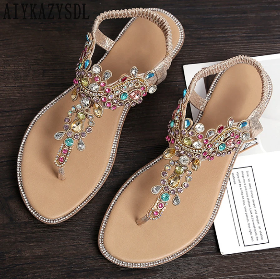 Богемные сандалии AIYKAZYSDL в стиле бохо с искусственными кристаллами, повседневные женские сандалии на плоской подошве, женские сандалии-гладиаторы с ремешком на щиколотке, 2023
Богемные сандалии AIYKAZYSDL в стиле бохо с искусственными кристаллами, повседневные женские сандалии на плоской подошве, женские сандалии-гладиаторы с ремешком на щиколотке, 2023
