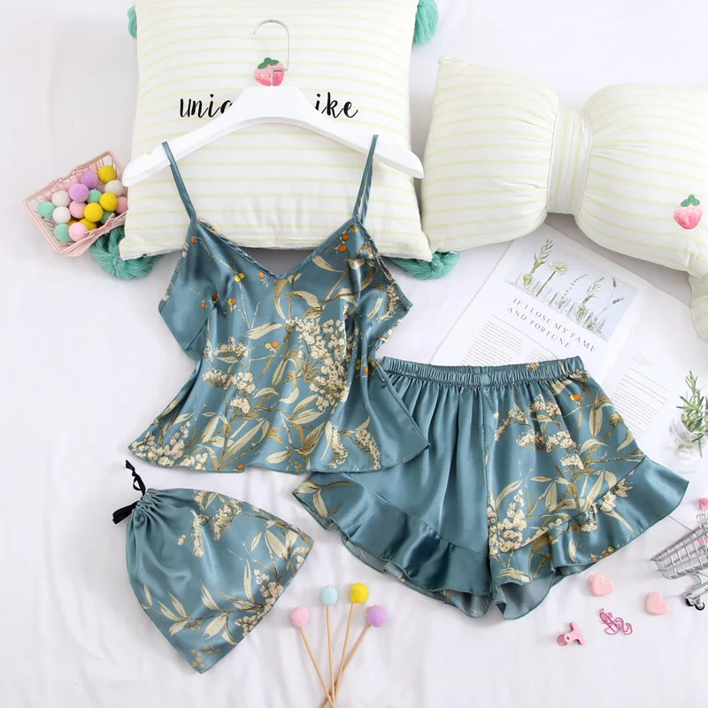 Lisacmvpnel Summer Ice Silk Pajamas Women's Suspender Shorts 2 Pcs Set Flowers Sexy Home Clothes Can Be Worn Outside Sleepwear
Lisacmvpnel Summer Ice Silk Pajamas Women's Suspender Shorts 2 Pcs Set Flowers Sexy Home Clothes Can Be Worn Outside Sleepwear