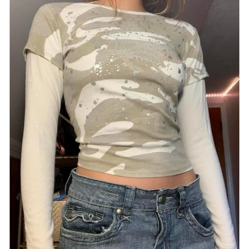 Женская футболка с камуфляжным принтом, в стиле панк
Женская футболка с камуфляжным принтом, в стиле панк