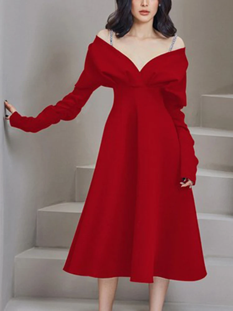 Woman Midi Dress Chain Spaghetti Strap V Collar Long Sleeve High Waist Elegant Fashion Dresses 2022 New Summer Evening Dresses
Woman Midi Dress Chain Spaghetti Strap V Collar Long Sleeve High Waist Elegant Fashion Dresses 2022 New Summer Evening Dresses