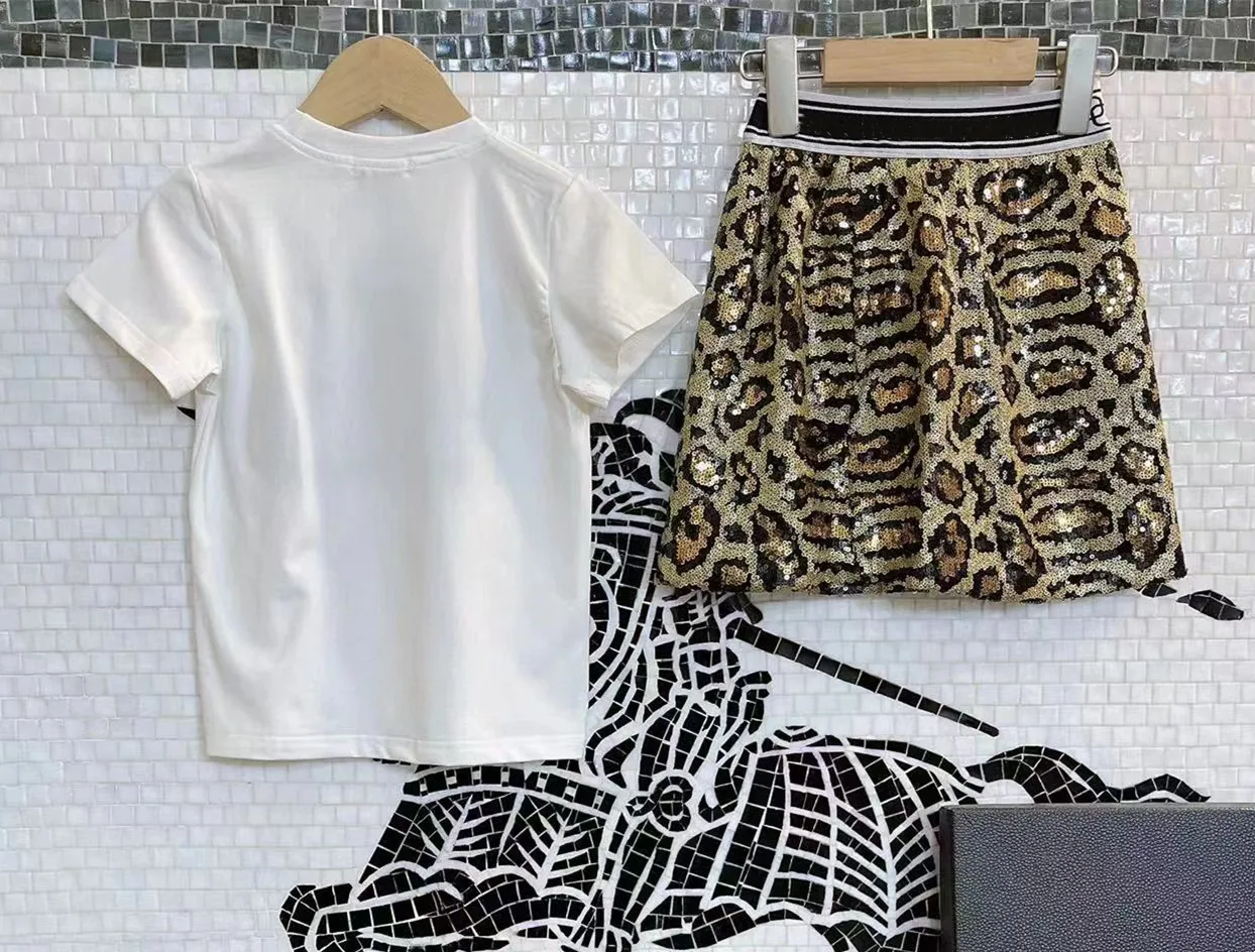 2022 New summer New Arrival Girls Fashion Clothes Set 2 Pieces Suit Tops+ Skirt Kids Sets Girls Clothes 90-150
2022 New summer New Arrival Girls Fashion Clothes Set 2 Pieces Suit Tops+ Skirt Kids Sets Girls Clothes 90-150