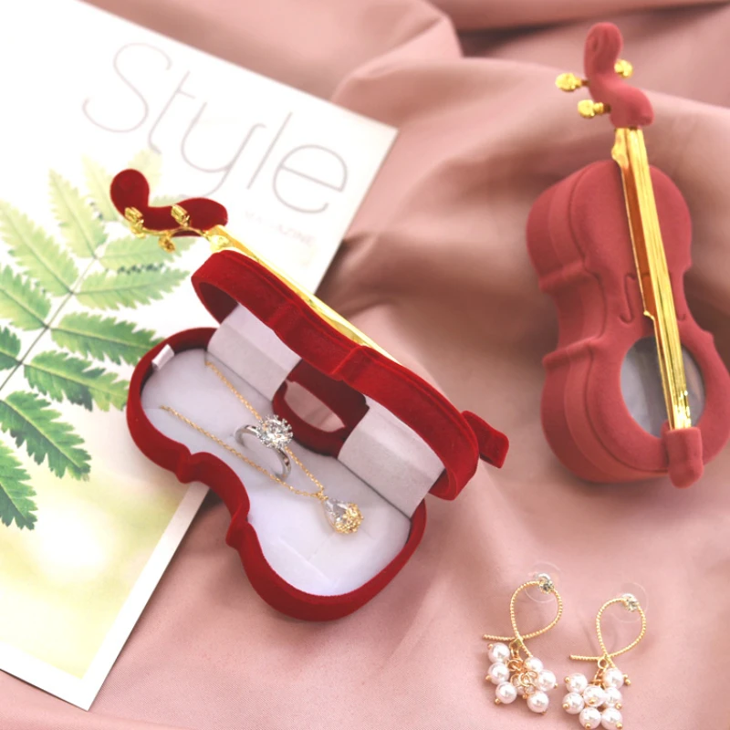New Violin Flocking Jewelry Box Necklace Earrings Dispay Case Mini Wedding Rings Storage Organizer Gift Accessories for Women
New Violin Flocking Jewelry Box Necklace Earrings Dispay Case Mini Wedding Rings Storage Organizer Gift Accessories for Women