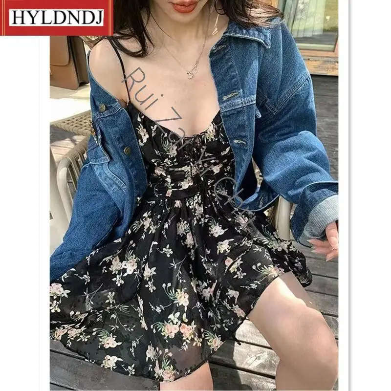 2023 Dresses Women Floral French Style Retro Spaghetti Straps Lace-up Holiday Streetwear Lady Girls Fashion Summer Empire Female
2023 Dresses Women Floral French Style Retro Spaghetti Straps Lace-up Holiday Streetwear Lady Girls Fashion Summer Empire Female