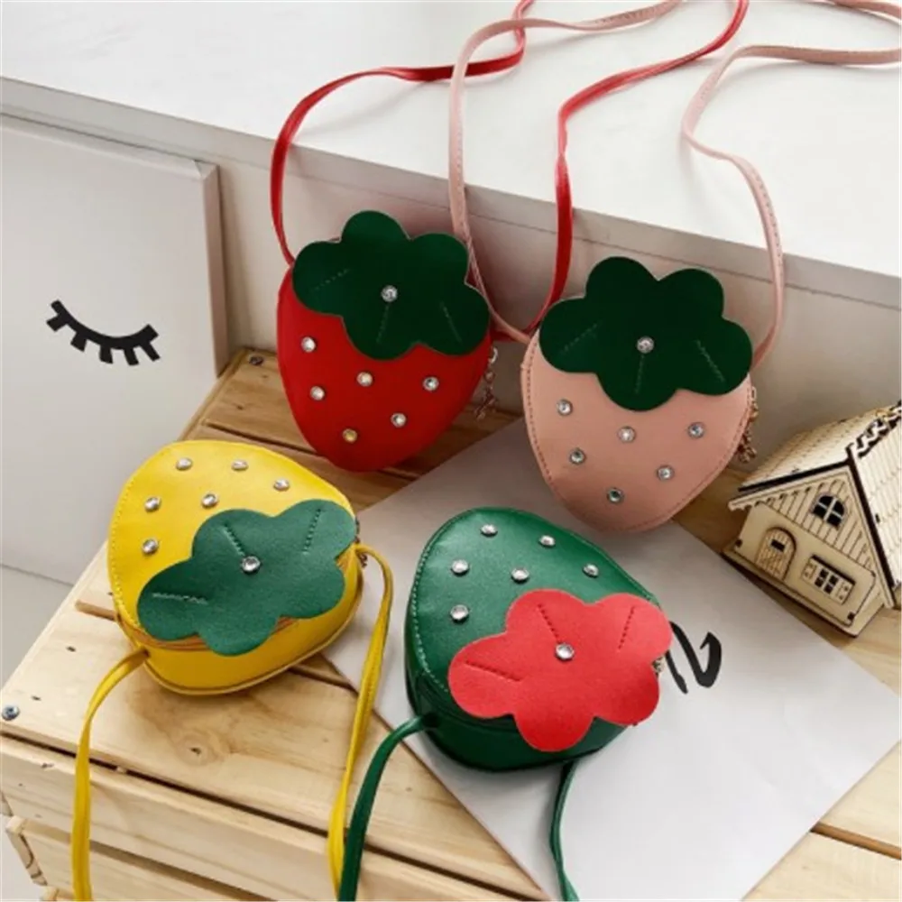 2022 New Little Girls Mini Coin Purse Small Wallets Cute Handbag Fashion Strawberry Shaped Crossbody Shoulder Bag Gift For Kids
2022 New Little Girls Mini Coin Purse Small Wallets Cute Handbag Fashion Strawberry Shaped Crossbody Shoulder Bag Gift For Kids