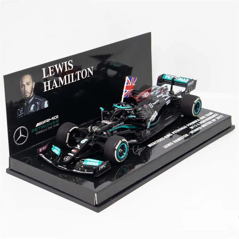 Миниатюрная модель автомобиля «Петронас» 1:43 2021 F1 MB W12 E No44 L. Гамильтон WINNER британская модель автомобиля
Миниатюрная модель автомобиля «Петронас» 1:43 2021 F1 MB W12 E No44 L. Гамильтон WINNER британская модель автомобиля
