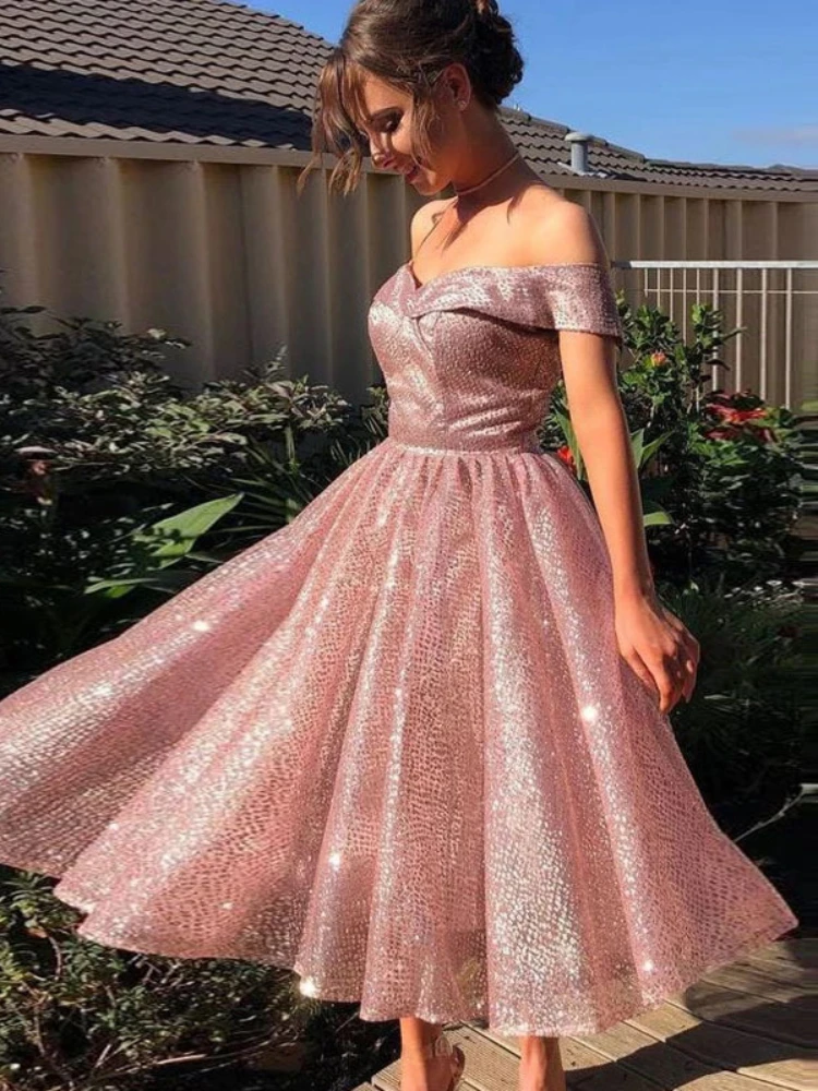 Женское блестящее Вечернее Платье макси с открытой спиной, одним открытым плечом, высокой талией и блестками, экзотические Роскошные элега...
Женское блестящее Вечернее Платье макси с открытой спиной, одним открытым плечом, высокой талией и блестками, экзотические Роскошные элега...