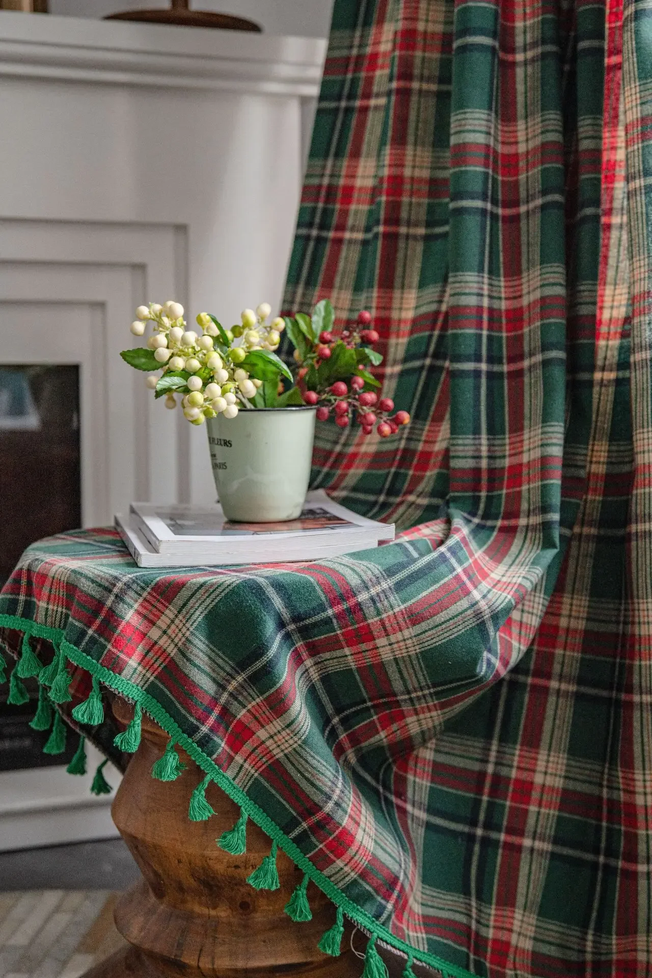 Рождественские шторы, красные и зелёные, полиэстер 
Рождественские шторы, красные и зелёные, полиэстер