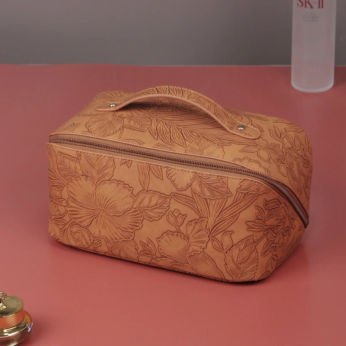 Large Capacity Cosmetic Bags Fashion Waterproof Toiletry Makeup Organizer Pouch High Quality Women Overnight Weekends Packing
Large Capacity Cosmetic Bags Fashion Waterproof Toiletry Makeup Organizer Pouch High Quality Women Overnight Weekends Packing