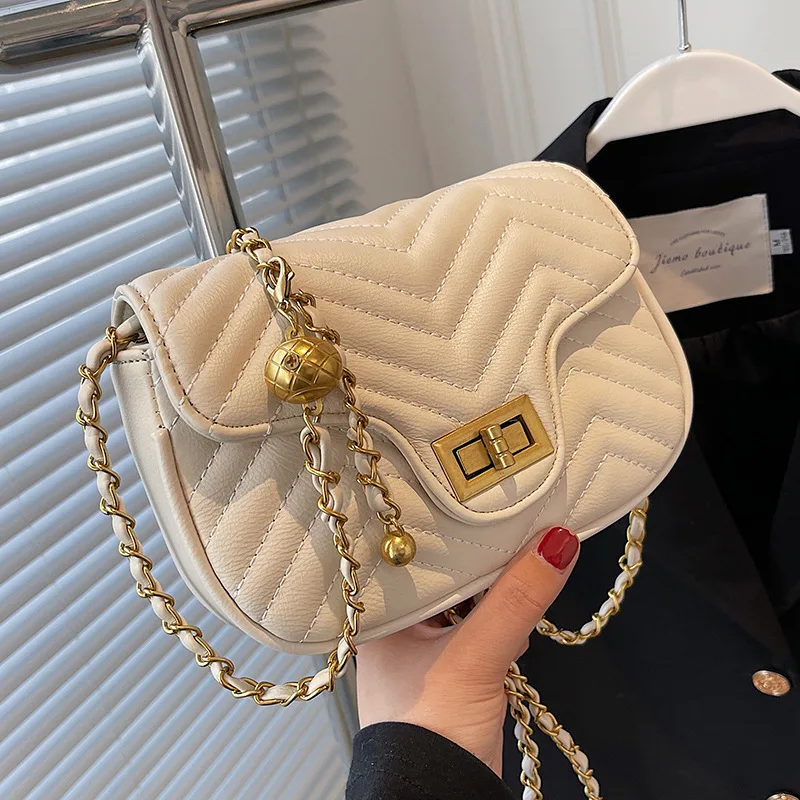 2022 New Ladies Rhombus Chain Shoulder Bag Fashion Trend Net Red Messenger Bag High Quality Ladies Shoulder Bag Small Square Bag
2022 New Ladies Rhombus Chain Shoulder Bag Fashion Trend Net Red Messenger Bag High Quality Ladies Shoulder Bag Small Square Bag