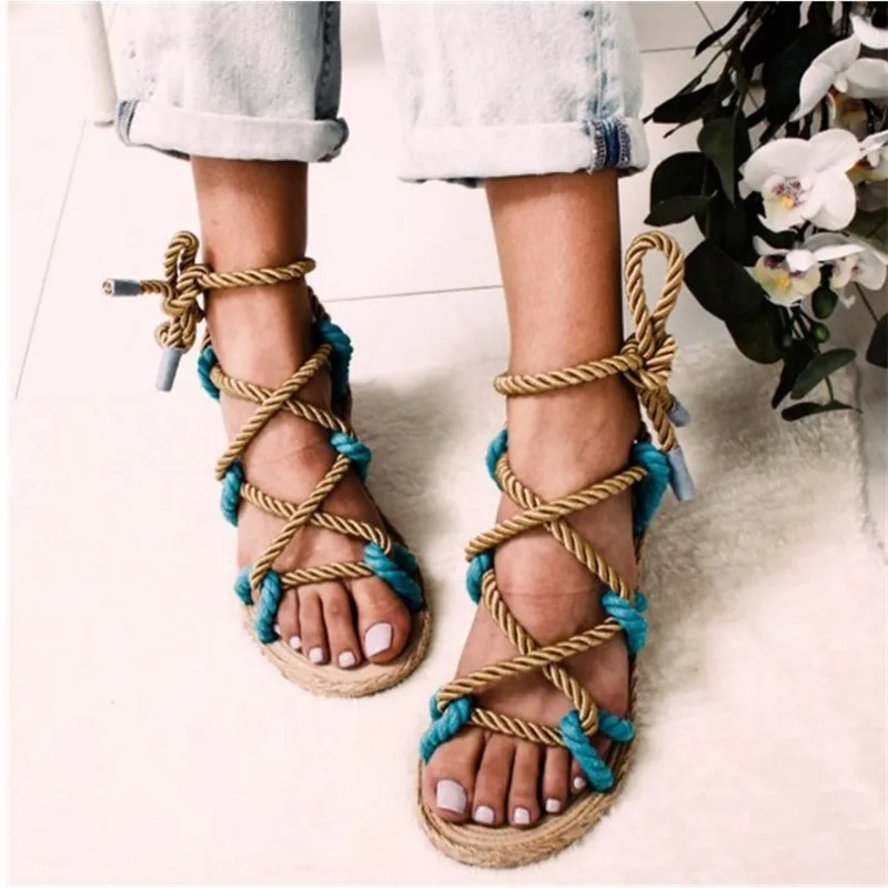 Popular Personality Sandals Ladies Color-blocking Set-toe Beach Slippers Plus Size Color Women's Shoes Fashion All-match Sandals
Popular Personality Sandals Ladies Color-blocking Set-toe Beach Slippers Plus Size Color Women's Shoes Fashion All-match Sandals