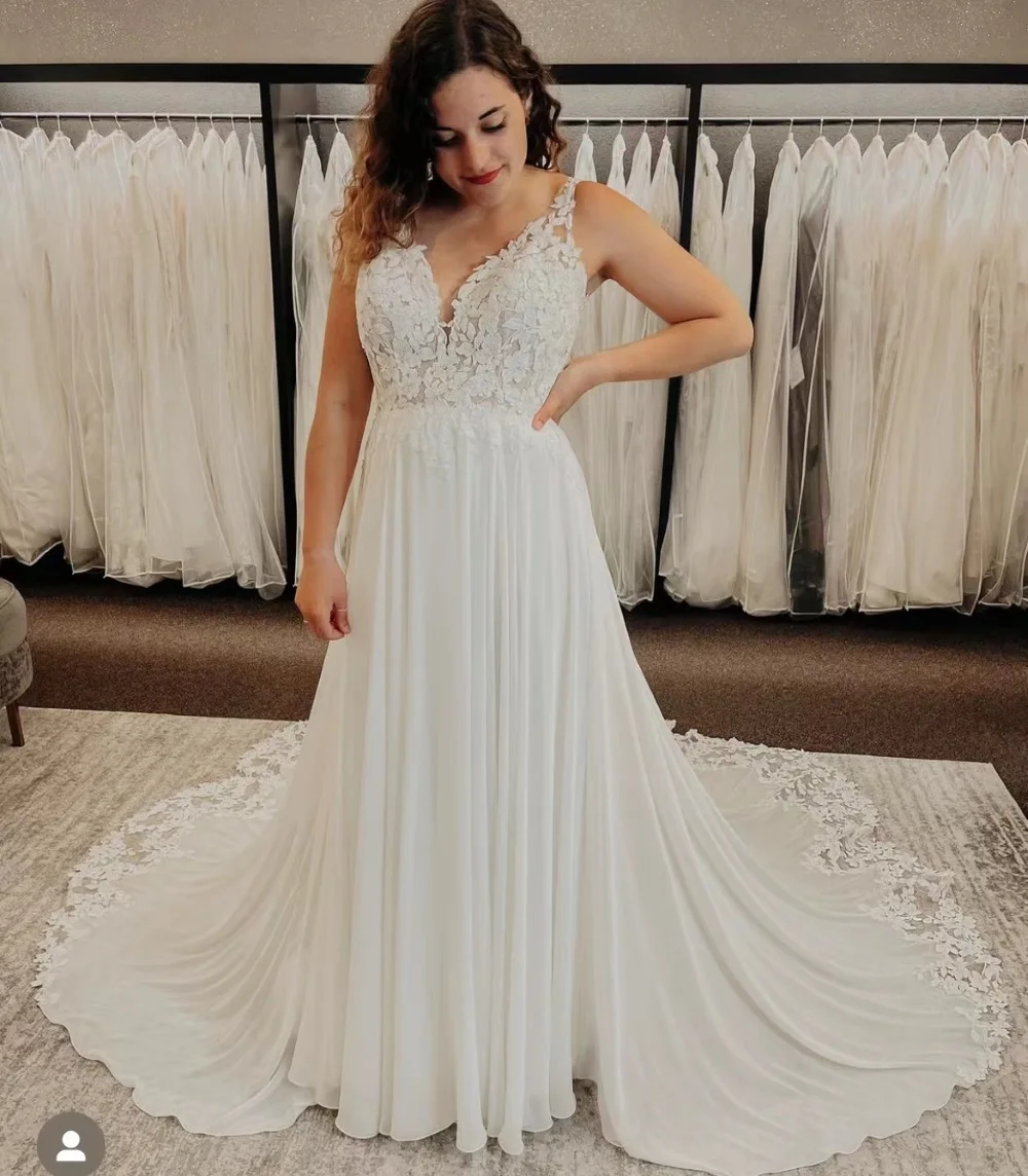 Spaghetti Straps Garden Lace Wedding Dress Chiffon Illusion Back Sleeveless Court Train Bride Gown Robe De Mariée Wedding Gown
Spaghetti Straps Garden Lace Wedding Dress Chiffon Illusion Back Sleeveless Court Train Bride Gown Robe De Mariée Wedding Gown