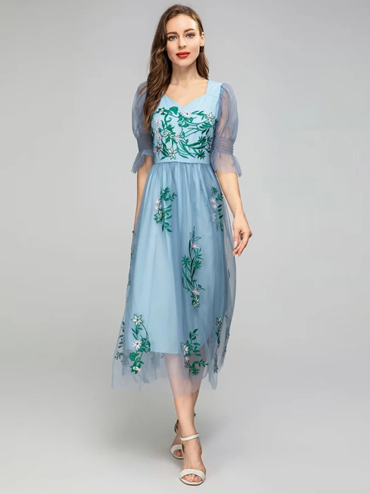 Runway Summer Flower Embroidery Mesh Dresses for Women 2023 Luxury Elegant Blue Party Vestidos Feminino Long Maxi Prom RobeFemme
Runway Summer Flower Embroidery Mesh Dresses for Women 2023 Luxury Elegant Blue Party Vestidos Feminino Long Maxi Prom RobeFemme