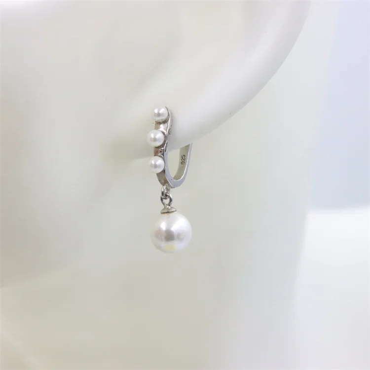 ZFSILVER Trendy 925 Silver Shell Bead Pearl Dangle Earrings Ear Hoop For Women Female Charm Jewelry Korean Statement Gift Party
ZFSILVER Trendy 925 Silver Shell Bead Pearl Dangle Earrings Ear Hoop For Women Female Charm Jewelry Korean Statement Gift Party