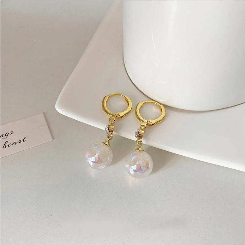 New 2022 French Romantic Gradient Fantasy Color Pearl Pendant Earrings Fashion Elegant Accessories for Woman Girl Jewelry
New 2022 French Romantic Gradient Fantasy Color Pearl Pendant Earrings Fashion Elegant Accessories for Woman Girl Jewelry