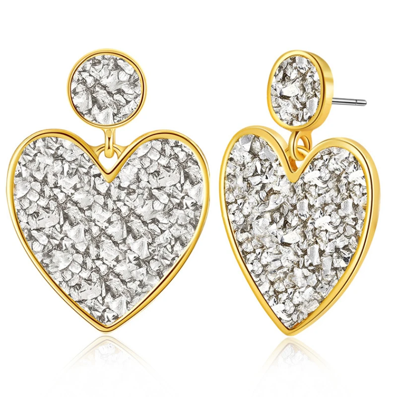 Новинка 2022, креативные серьги в форме сердца Macadam, оптовая продажа
Новинка 2022, креативные серьги в форме сердца Macadam, оптовая продажа