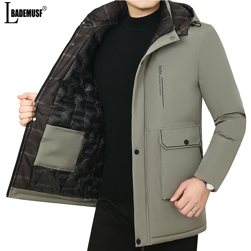 Men 2022 Winter Brand New Warm Thick Fleece Hat Parkas Jacket Coat Men Autumn Outwear Outfits Classic Waterproof Casual Parka
Men 2022 Winter Brand New Warm Thick Fleece Hat Parkas Jacket Coat Men Autumn Outwear Outfits Classic Waterproof Casual Parka