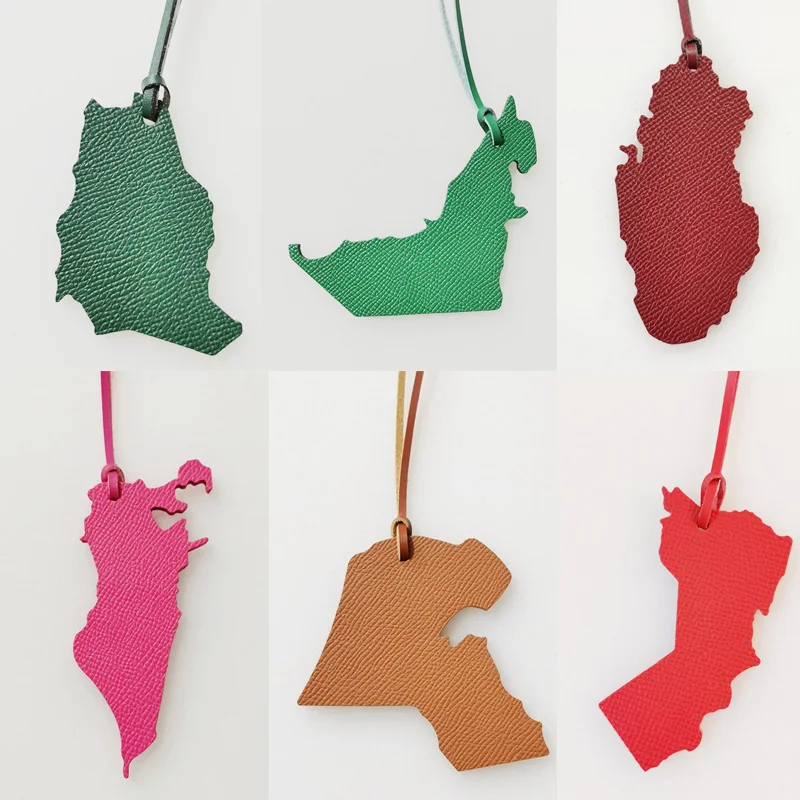 Genuine Leather Character Letter Saudi Arabia Kuwait Map Bag Pendant Female Bag Leather Hanging Accessories 6 Country Maps 
Genuine Leather Character Letter Saudi Arabia Kuwait Map Bag Pendant Female Bag Leather Hanging Accessories 6 Country Maps