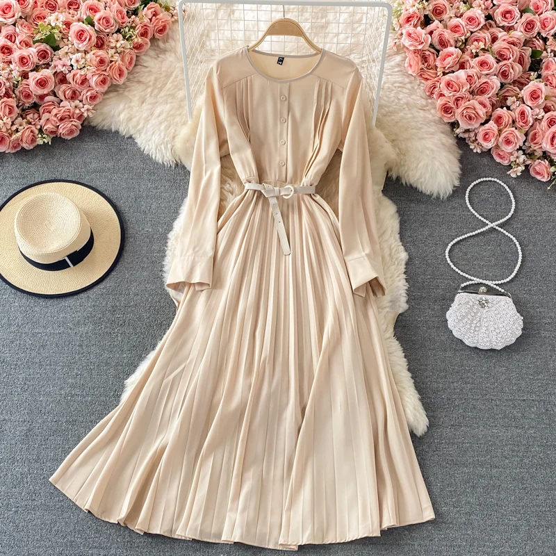 LY VAREY LIN New Spring Autumn Women Elegant O-neck Long Sleeve High Waist Pleated Dress with Belt Lady Slim Solid Dress
LY VAREY LIN New Spring Autumn Women Elegant O-neck Long Sleeve High Waist Pleated Dress with Belt Lady Slim Solid Dress
