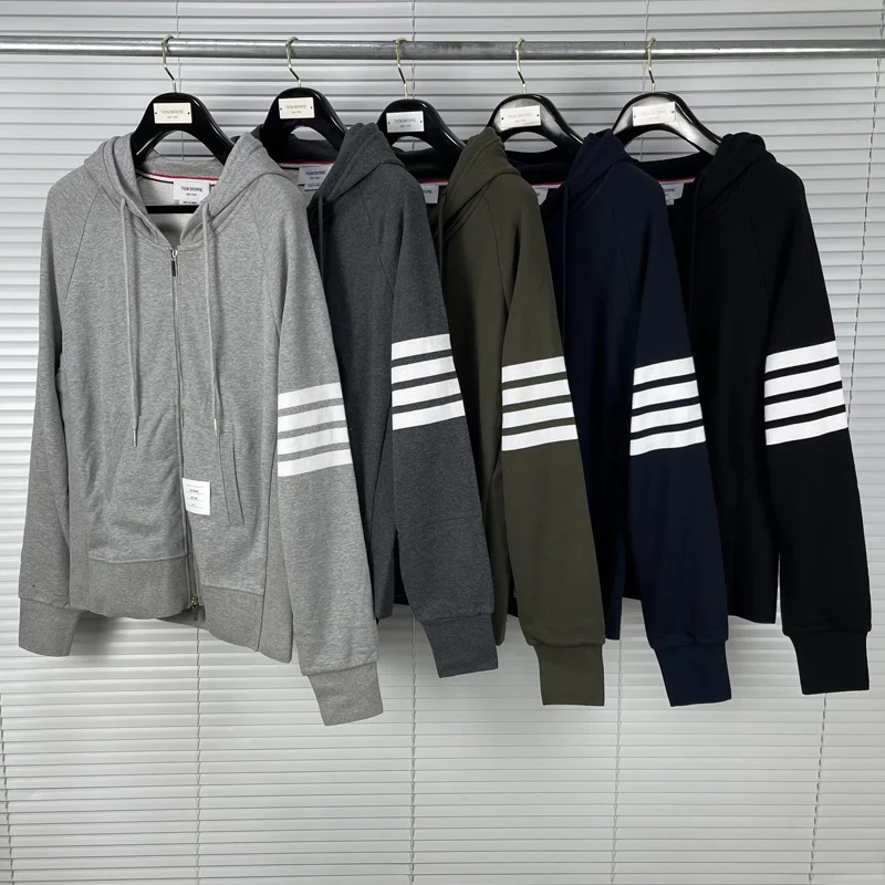 THOM TB 2023 Brand Fashion Sweatshirts Slim Zipper Stripes Spring Autumn Jacket Men Women Hoodies Casual Sportswear Hooded Coat
THOM TB 2023 Brand Fashion Sweatshirts Slim Zipper Stripes Spring Autumn Jacket Men Women Hoodies Casual Sportswear Hooded Coat