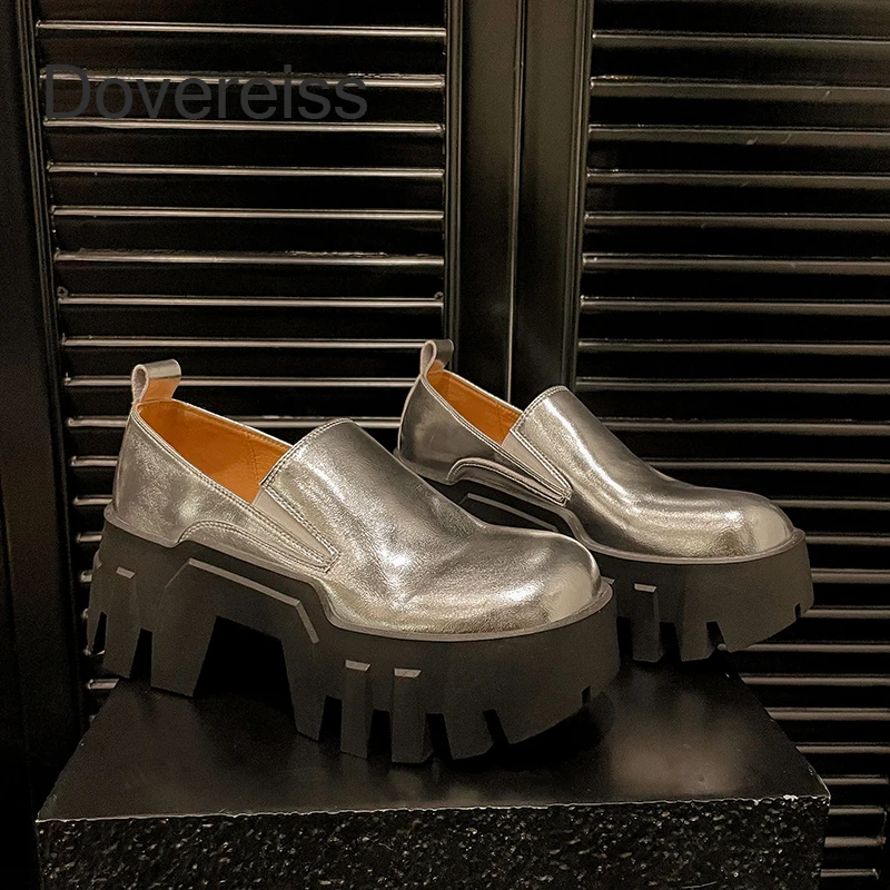 Женские туфли-лодочки из натуральной кожи, на квадратном каблуке 
Женские туфли-лодочки из натуральной кожи, на квадратном каблуке