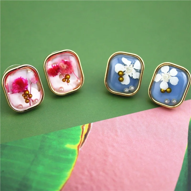 Bohemian Geometric Square Transparent Resin Dried Flower Leaf Drop Earrings Time Gem Earrings For Women Jewelry Festival Gifts
Bohemian Geometric Square Transparent Resin Dried Flower Leaf Drop Earrings Time Gem Earrings For Women Jewelry Festival Gifts