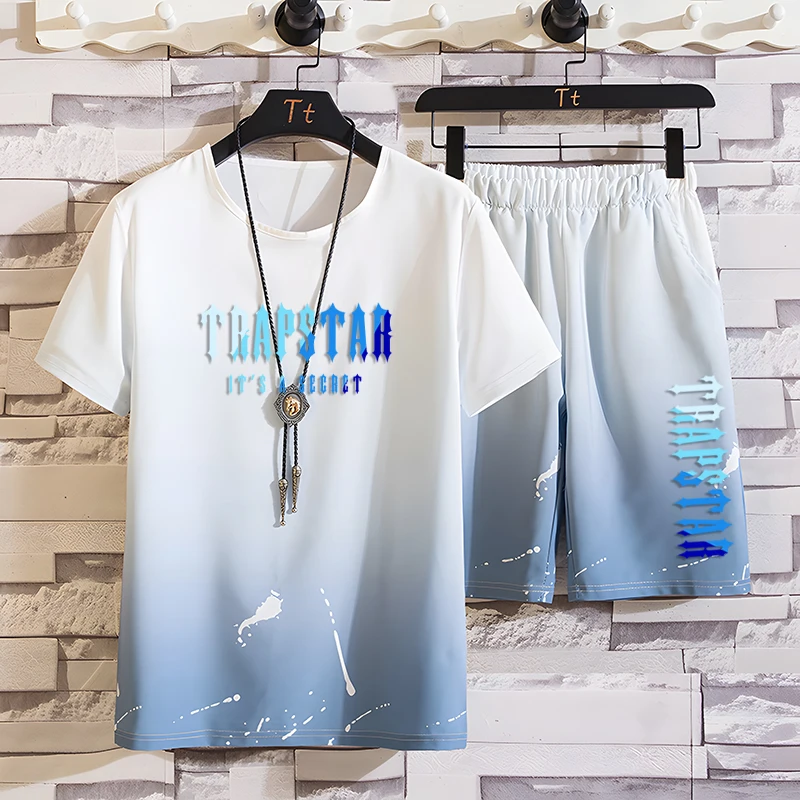 2023 Men's Summer TRAPSTAR Set Men's Clothing Sportswear Short Sleeve Street Shirt Set Sportswear New Gradient 3D Print 2PK
2023 Men's Summer TRAPSTAR Set Men's Clothing Sportswear Short Sleeve Street Shirt Set Sportswear New Gradient 3D Print 2PK