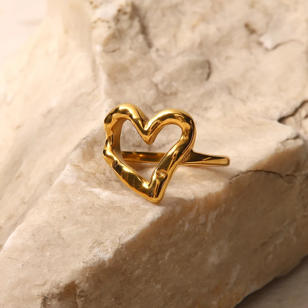 2023 New Design Fashion 18K PVD Gold Plated Titanium Steel Heart Ring for Women Love Rings Fine Jewelry Girls Birthday Gift
2023 New Design Fashion 18K PVD Gold Plated Titanium Steel Heart Ring for Women Love Rings Fine Jewelry Girls Birthday Gift