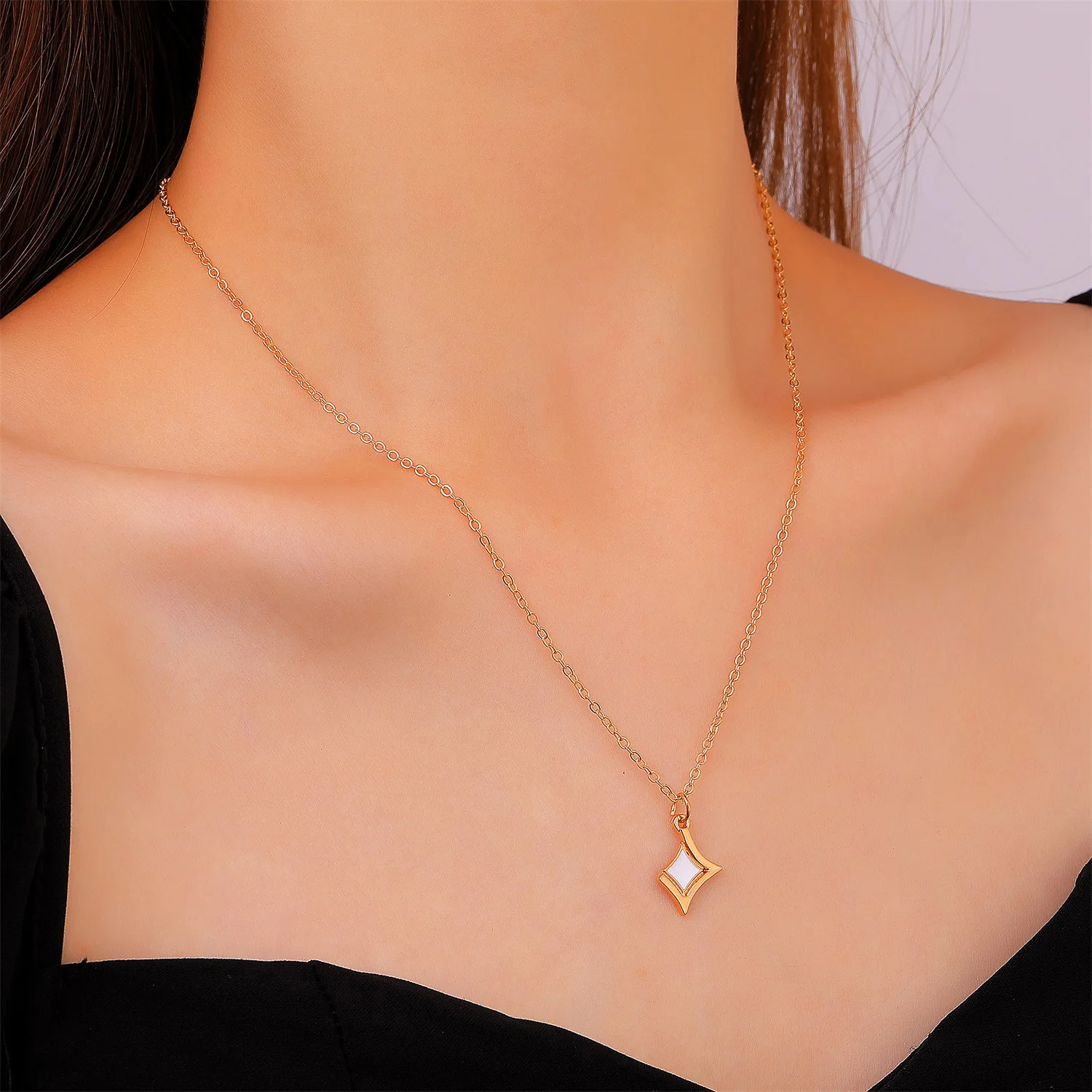 Fashion Diamond Necklaces For Women Set Retro Metal Geometric Bracelet Accessories Jewelry For Women Gift
Fashion Diamond Necklaces For Women Set Retro Metal Geometric Bracelet Accessories Jewelry For Women Gift
