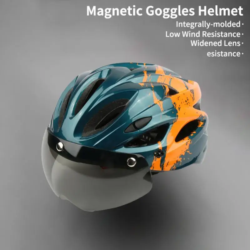 

Sport Bicycle Helmet Cycling EPS+PC One-piece Motorcycle Road Bike Helmet With Magnetic Goggles And Tail Light Capacete Ciclismo