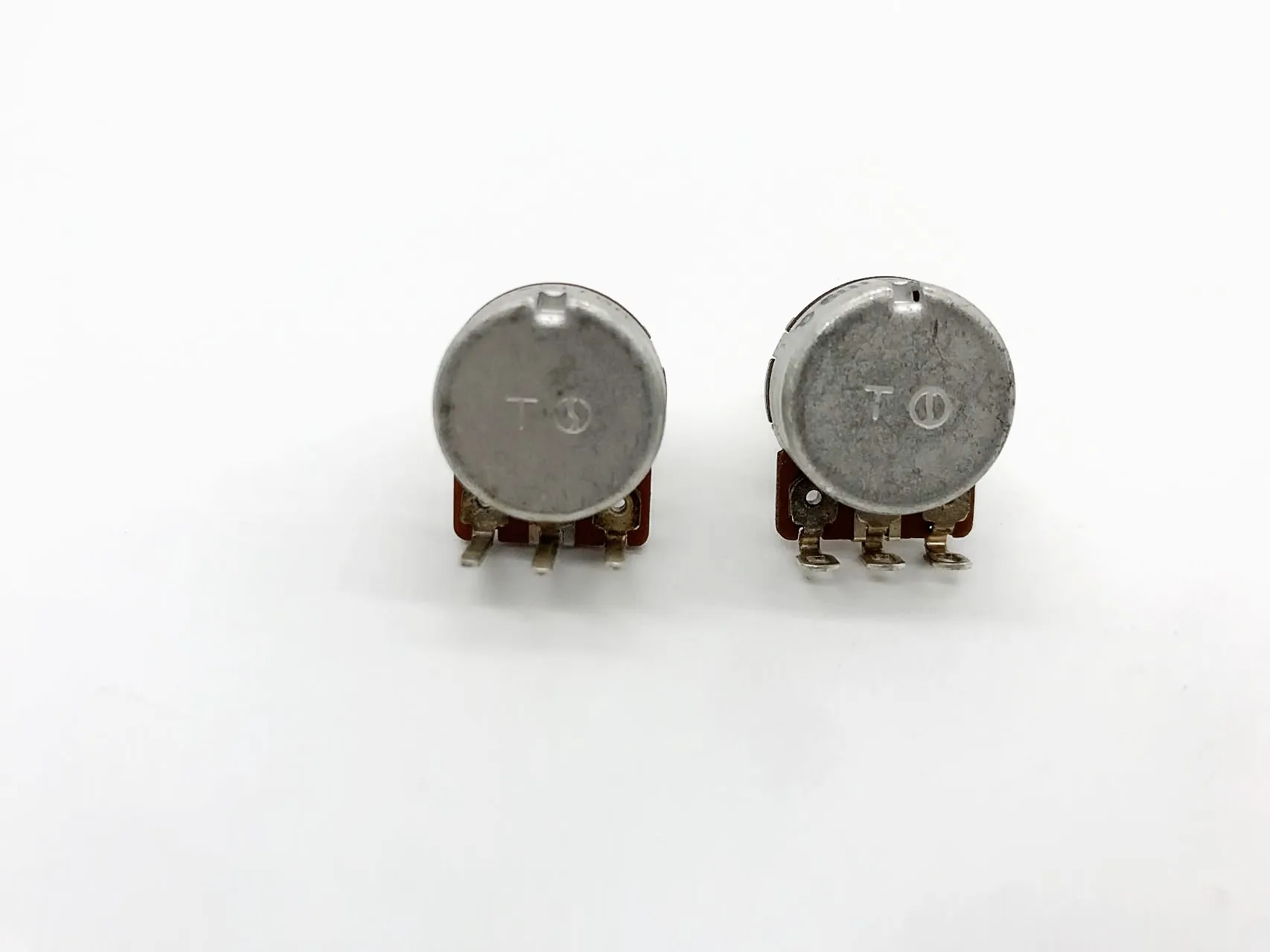 Active Pickup TQ A25K Brass Shaft Potentiometer (POT) for Electric Guitar & Bass Accessories in Stock Discount Made in USA
Active Pickup TQ A25K Brass Shaft Potentiometer (POT) for Electric Guitar & Bass Accessories in Stock Discount Made in USA