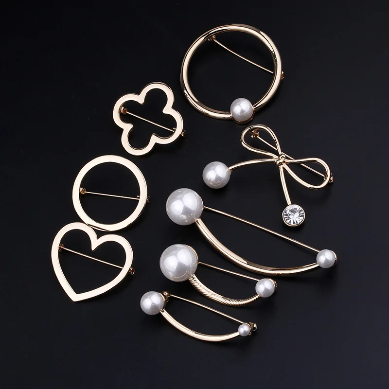 Simple Women Pearl Female Three Pearl Shirt Brooch Scarf Sweater Cardigan Safety Paper Clip Jewelry Brooches Shirt Collar Pin
Simple Women Pearl Female Three Pearl Shirt Brooch Scarf Sweater Cardigan Safety Paper Clip Jewelry Brooches Shirt Collar Pin