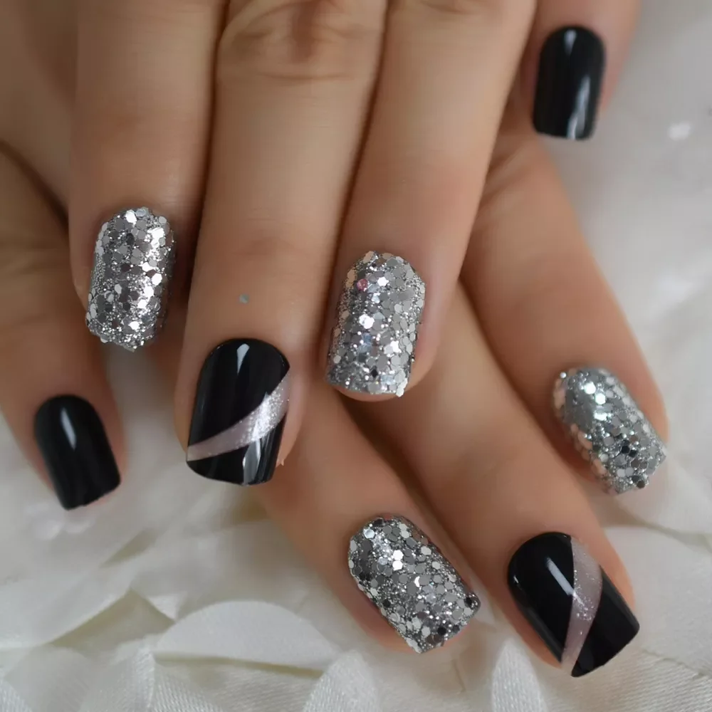 Silver Glitter Faux Ongles Short Black Nails Fake Bling Lady Artificial Acrylic Nail Tips for Fingers
Silver Glitter Faux Ongles Short Black Nails Fake Bling Lady Artificial Acrylic Nail Tips for Fingers