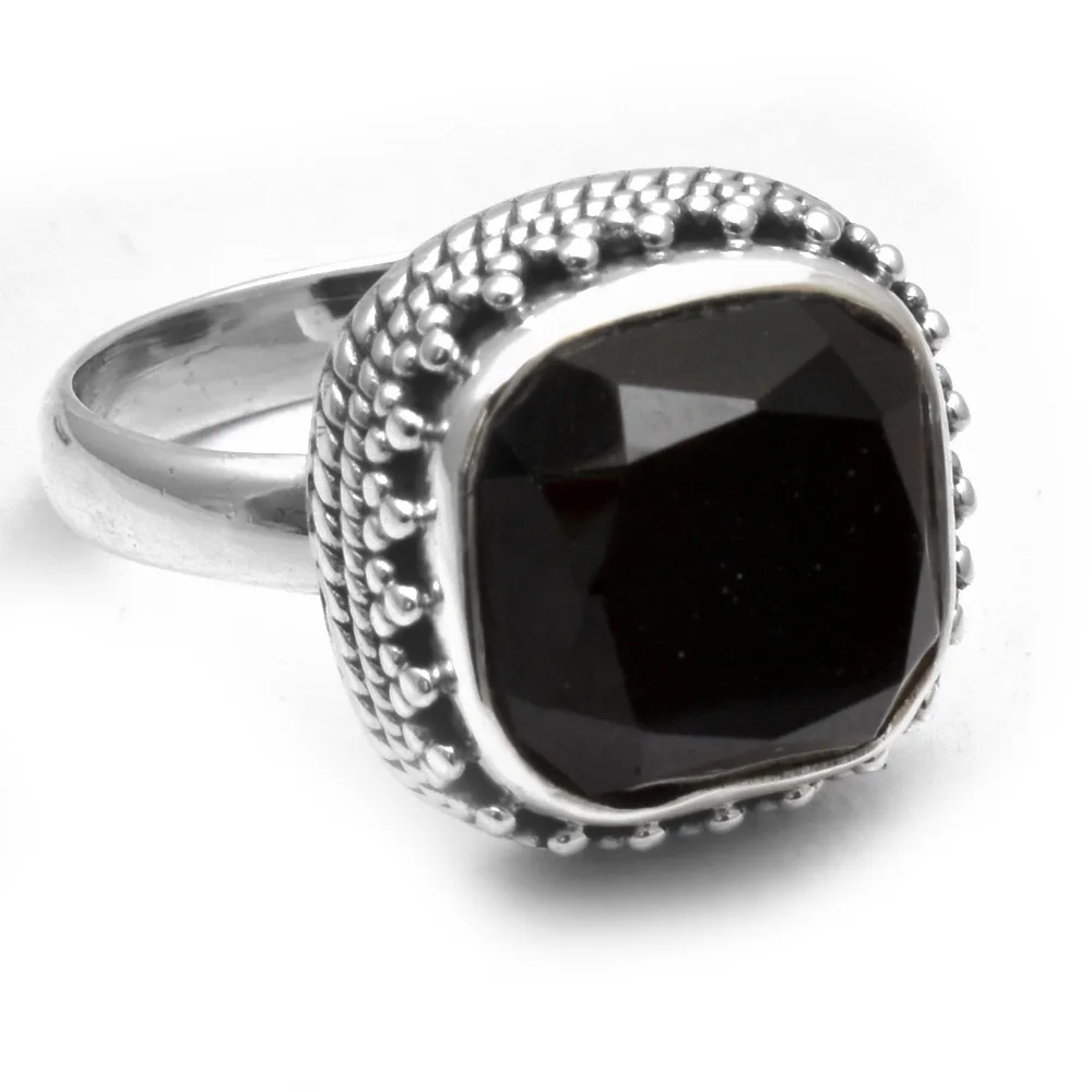 

Женское кольцо, блестящее серебро, Размер США: 7,25, AR4841