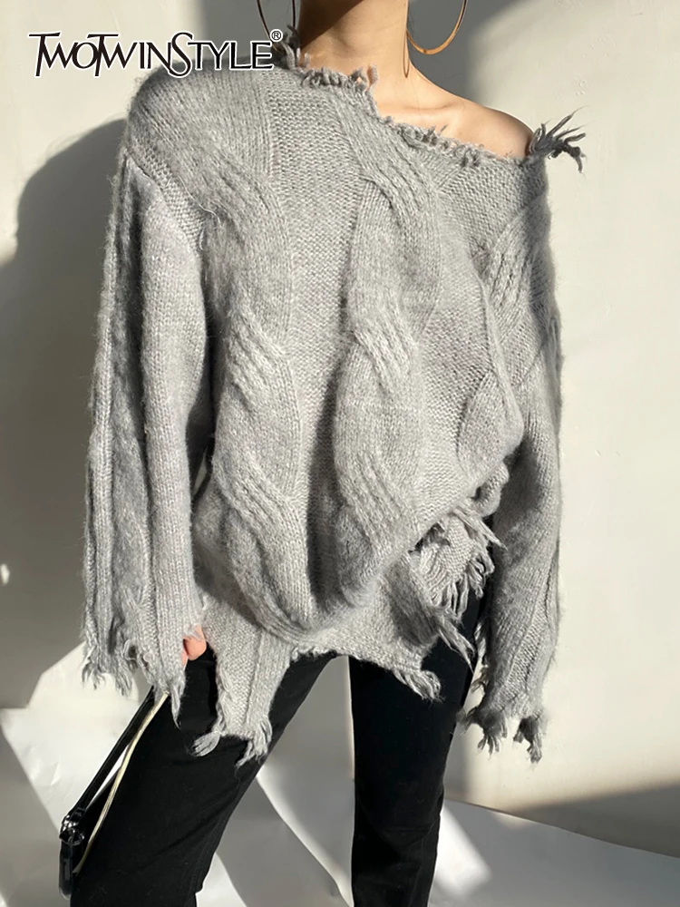 

TWOTWINSTYLE Raw Hem Spliced Tassel Knitting Sweaters For Women Diagonal Collar Long Sleeve Loose Casual Pullover Sweater Female