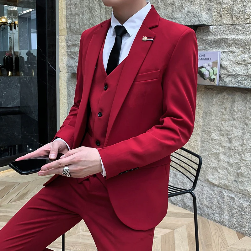 2023Boutique fashion (suit + vest + trousers) young handsome casual slim groom wedding party dress British style three-piece set
2023Boutique fashion (suit + vest + trousers) young handsome casual slim groom wedding party dress British style three-piece set