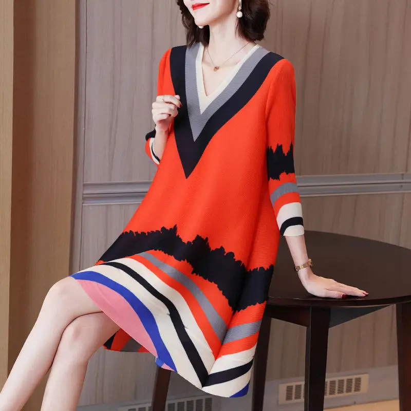 Three Quarter Sleeves V Neck Printing Women's Clothing Midi Dress Summer The New Loose Thin A-line Skirt Mother Dress Ropa Mujer
Three Quarter Sleeves V Neck Printing Women's Clothing Midi Dress Summer The New Loose Thin A-line Skirt Mother Dress Ropa Mujer