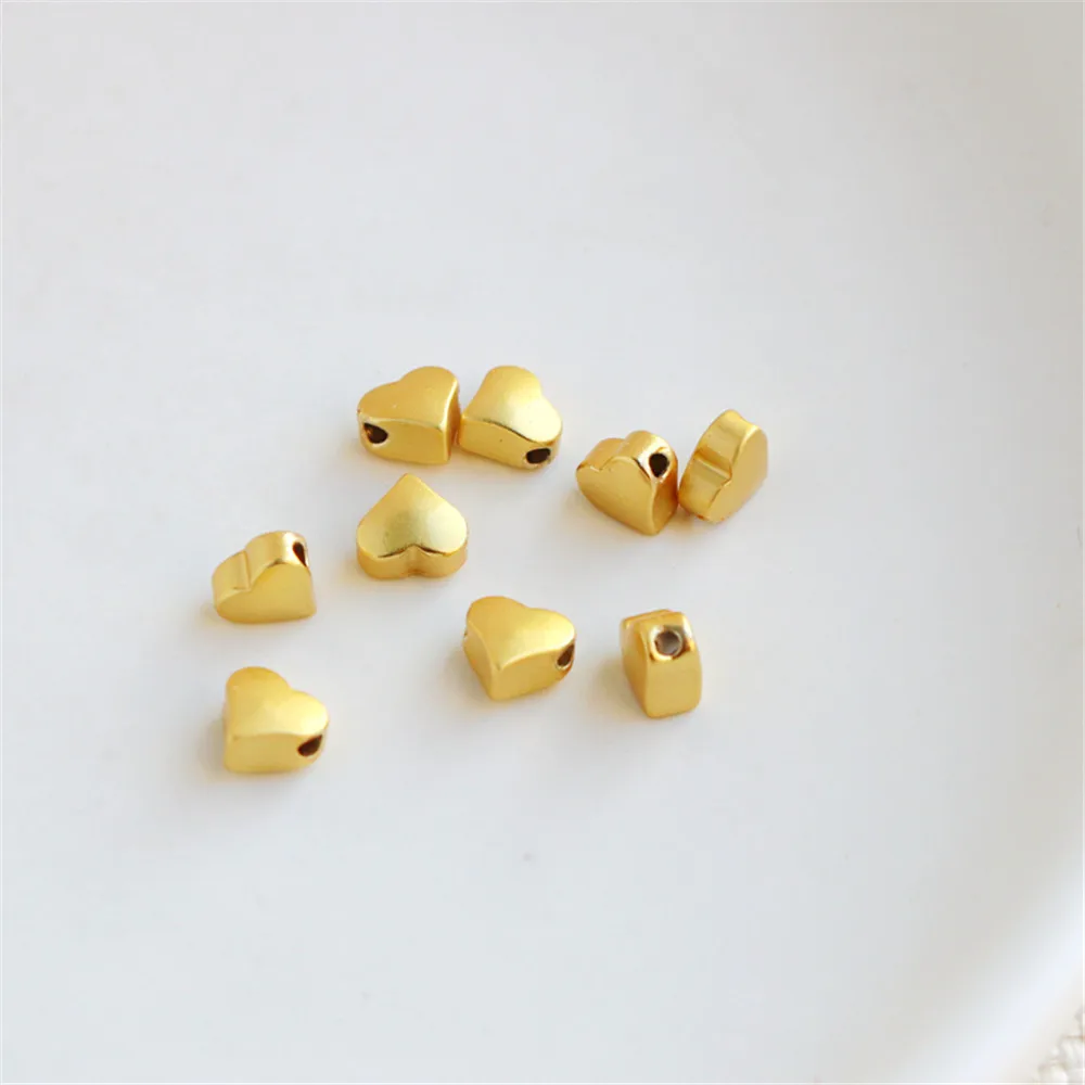 18K matte gold clad gold curved horizontal hole love heart 5.5mm string love beads diy handmade necklace jewelry accessories
18K matte gold clad gold curved horizontal hole love heart 5.5mm string love beads diy handmade necklace jewelry accessories