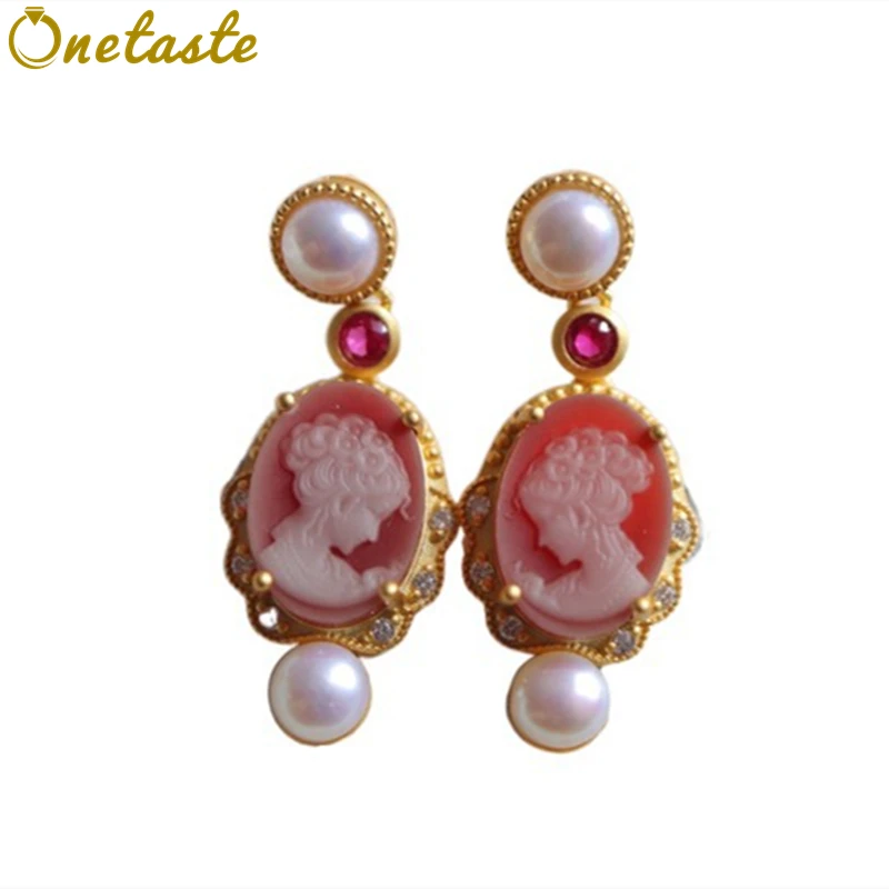 925 Sterling Silver Gold Plated Pearl Agate Stud Earrings For Women Fine Jewelry Cameo Queen Head Sculpture Earring Party Gift
925 Sterling Silver Gold Plated Pearl Agate Stud Earrings For Women Fine Jewelry Cameo Queen Head Sculpture Earring Party Gift