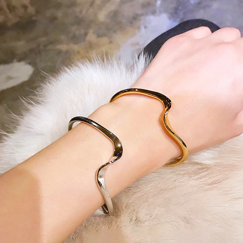 Minimalism Wave Bracelet for Women Geometric Opening Bangles Irregular Bracelets for Female Party Jewelry Gifts
Minimalism Wave Bracelet for Women Geometric Opening Bangles Irregular Bracelets for Female Party Jewelry Gifts