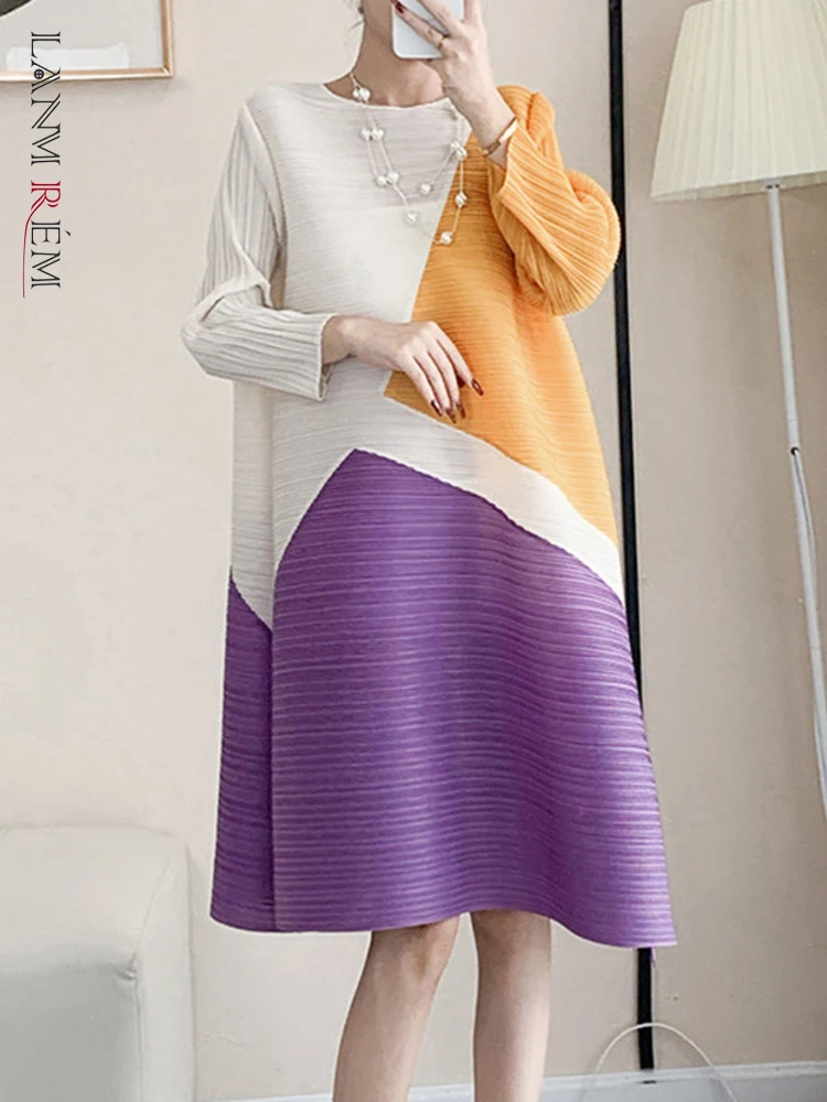LANMREM Color Block Loose Pleated Dress For Women O-neck Long Sleeve Printing Female Elegant Clothing 2023 Spring New 2R8767
LANMREM Color Block Loose Pleated Dress For Women O-neck Long Sleeve Printing Female Elegant Clothing 2023 Spring New 2R8767