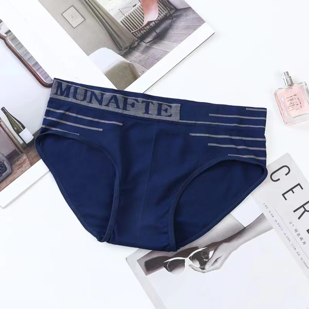 Mens Briefs Hip Lift Stretch Middle Waist Letter Printed Hight Cut Panties Soft Bikini Underwear Casual Swim ShortsUnderpants
Mens Briefs Hip Lift Stretch Middle Waist Letter Printed Hight Cut Panties Soft Bikini Underwear Casual Swim ShortsUnderpants
