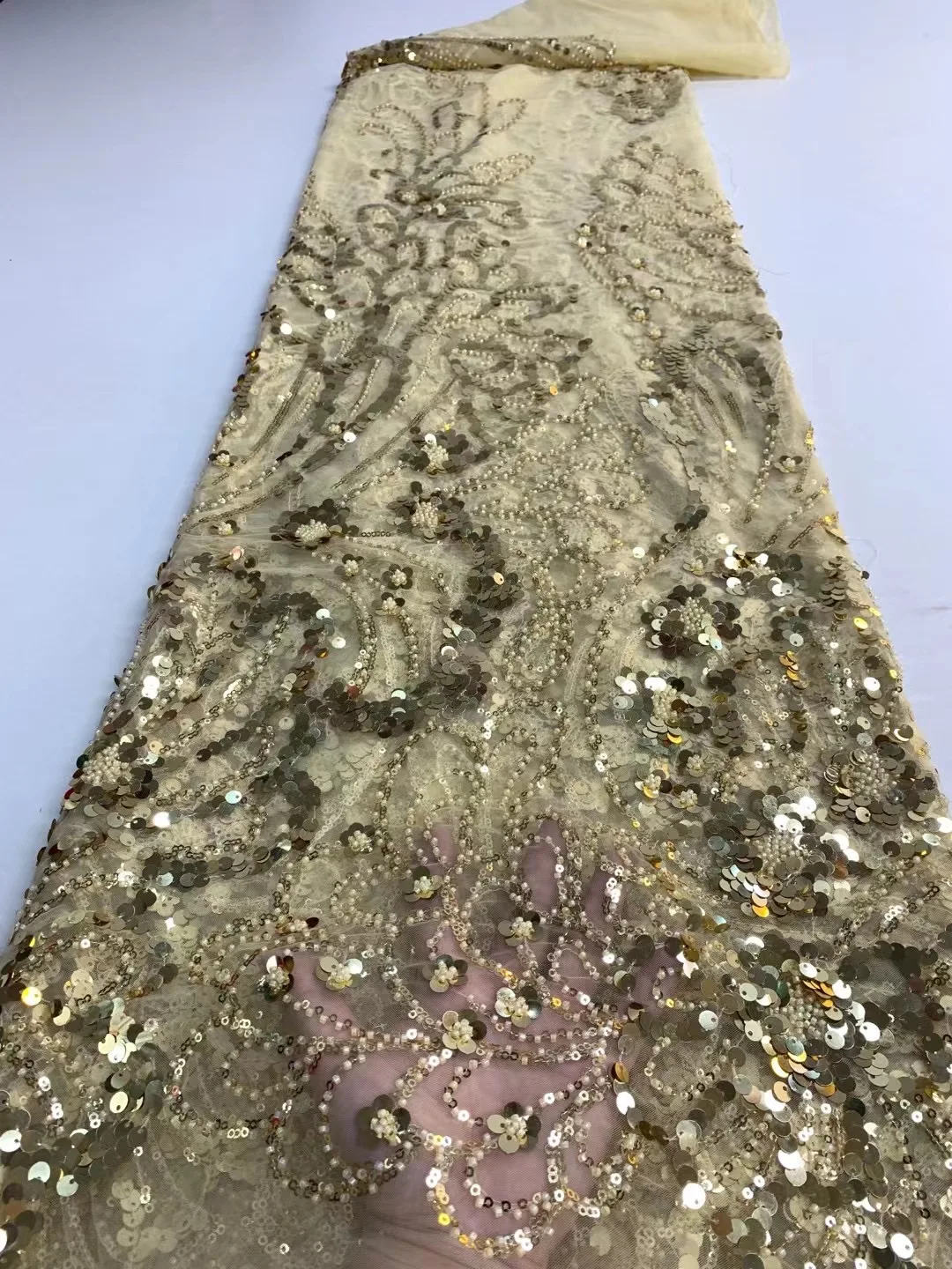 Latest Gold Handmade Sequins 2022 Africa High Quality Luxury Beaded Lace Tulle Fabric Nigerian Wedding Bride Dress Material
Latest Gold Handmade Sequins 2022 Africa High Quality Luxury Beaded Lace Tulle Fabric Nigerian Wedding Bride Dress Material