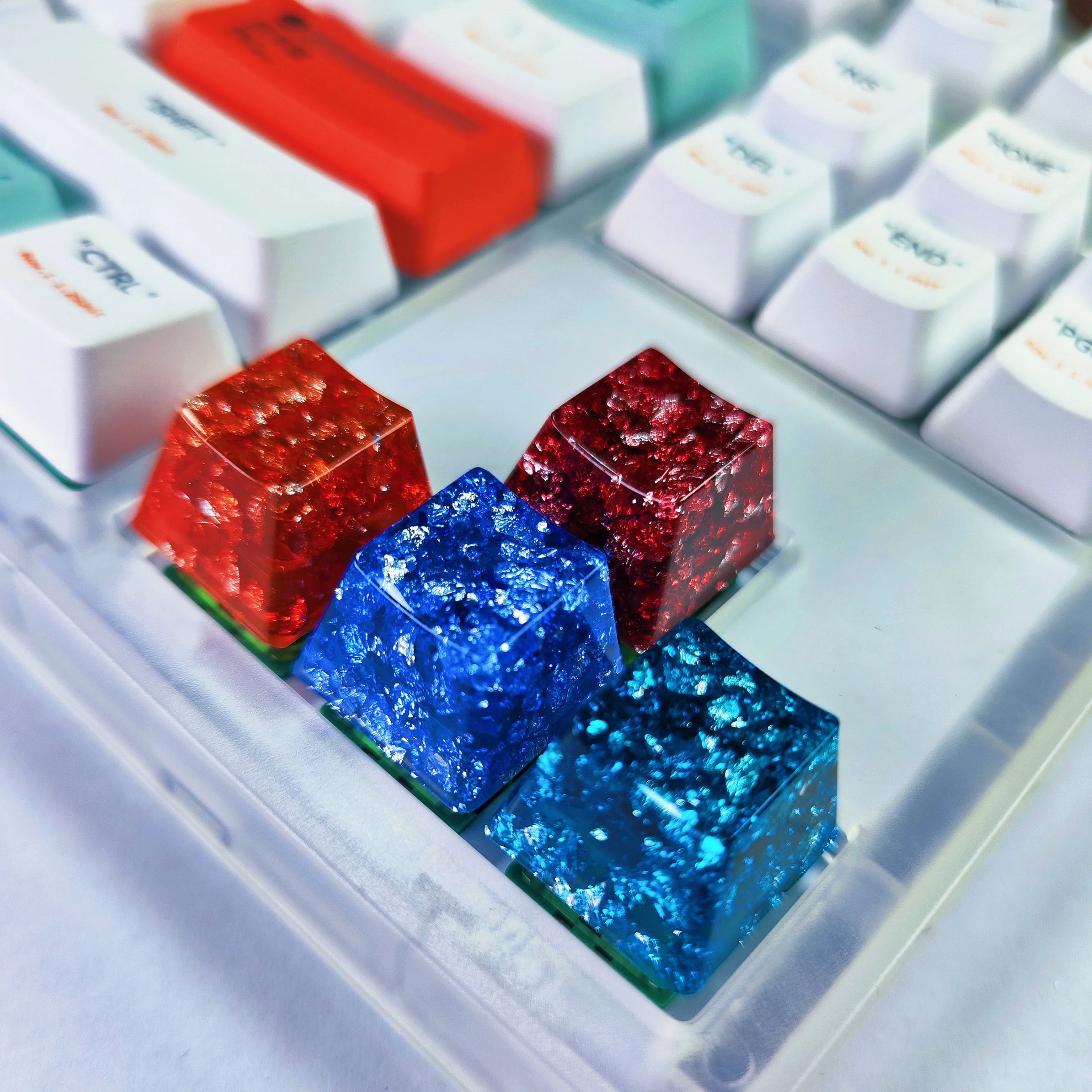Customized Resin Drip Glue Snow Mountain Keycap Cherry Blossom Transparent Cross Shaft R4 ESC Game Mechanical Keyboard Keycap
Customized Resin Drip Glue Snow Mountain Keycap Cherry Blossom Transparent Cross Shaft R4 ESC Game Mechanical Keyboard Keycap