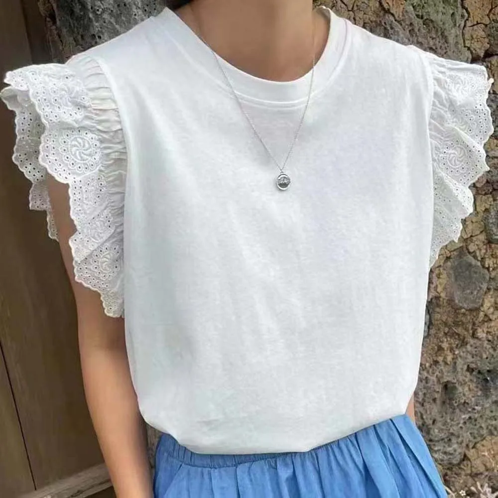 T-shirt Korean Lace Flying Sleeves Loose Round Neck White T-shirt Women's 2022 Summer Simple Temperament Top Ladies Top Hot
T-shirt Korean Lace Flying Sleeves Loose Round Neck White T-shirt Women's 2022 Summer Simple Temperament Top Ladies Top Hot