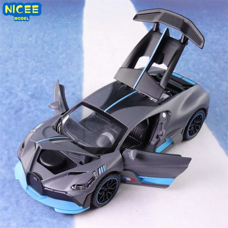 

1:32 Bugatti DIVO Supercar High Simulation Diecast Metal Alloy Model car Sound Light Pull Back Collection Kids Toy Gifts A121